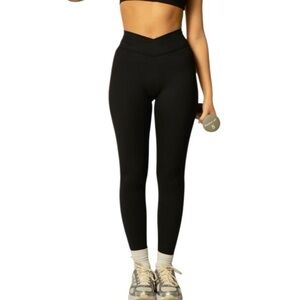 437 V Legging Black